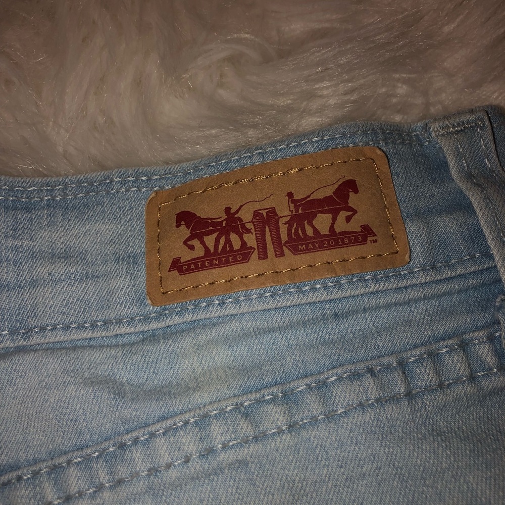 LEVIS SHORTS - Picture 3 of 5